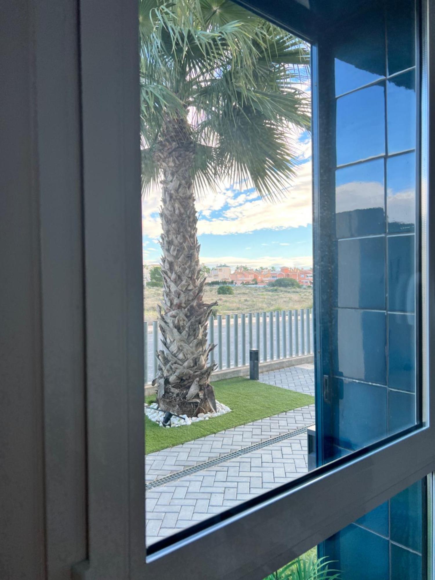 Appartamento Turquesa Del Mar - Sun & & Golf & Bike - Large Terrace Ground-floor Spanish