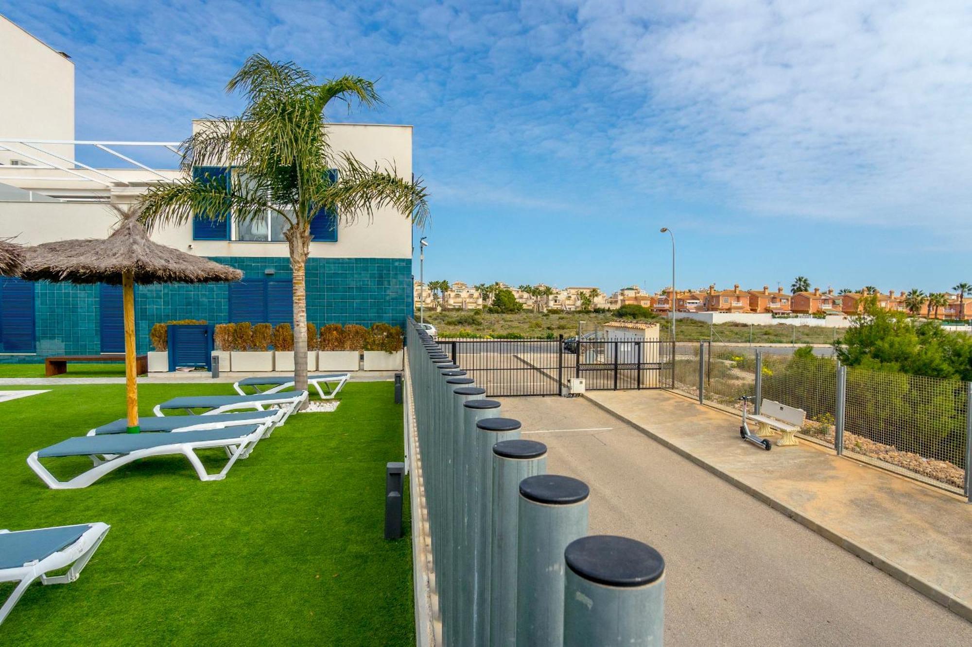 Turquesa Del Mar - Sun & Beach & Golf & Bike - Large Terrace Ground-Floor Spanish Apartment Apartment *