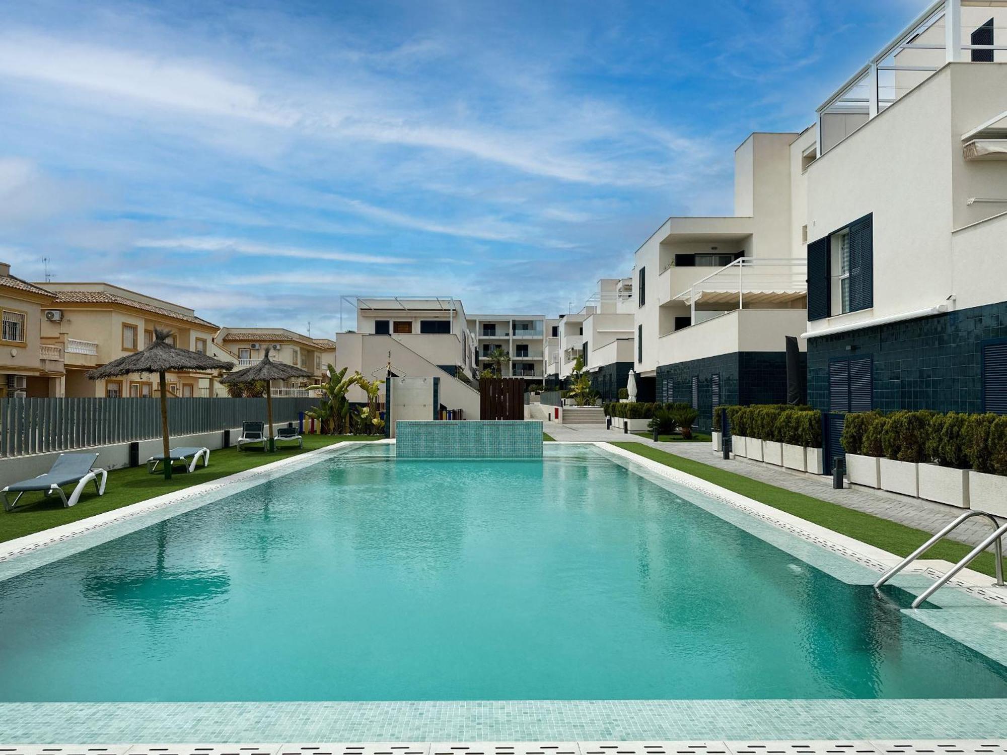 Turquesa Del Mar - Sun & Beach & Golf & Bike - Large Terrace Ground-Floor Spanish Apartment *