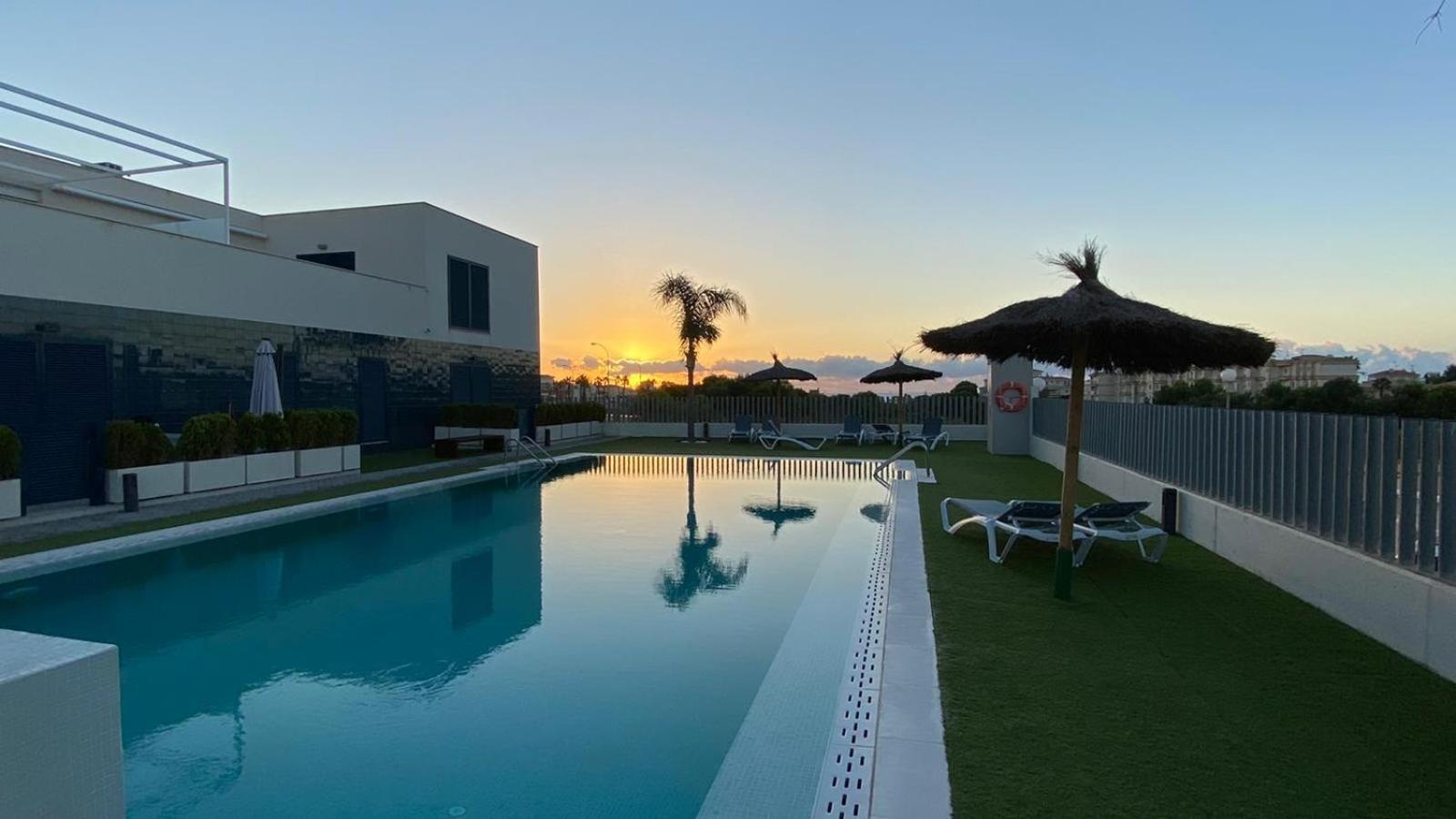 Turquesa Del Mar - Sun & Beach & Golf & Bike - Large Terrace Ground-Floor Spanish Apartment